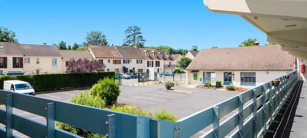 Campanile Melun Sud - Dammarie Les Lys Hotel Bagian luar foto