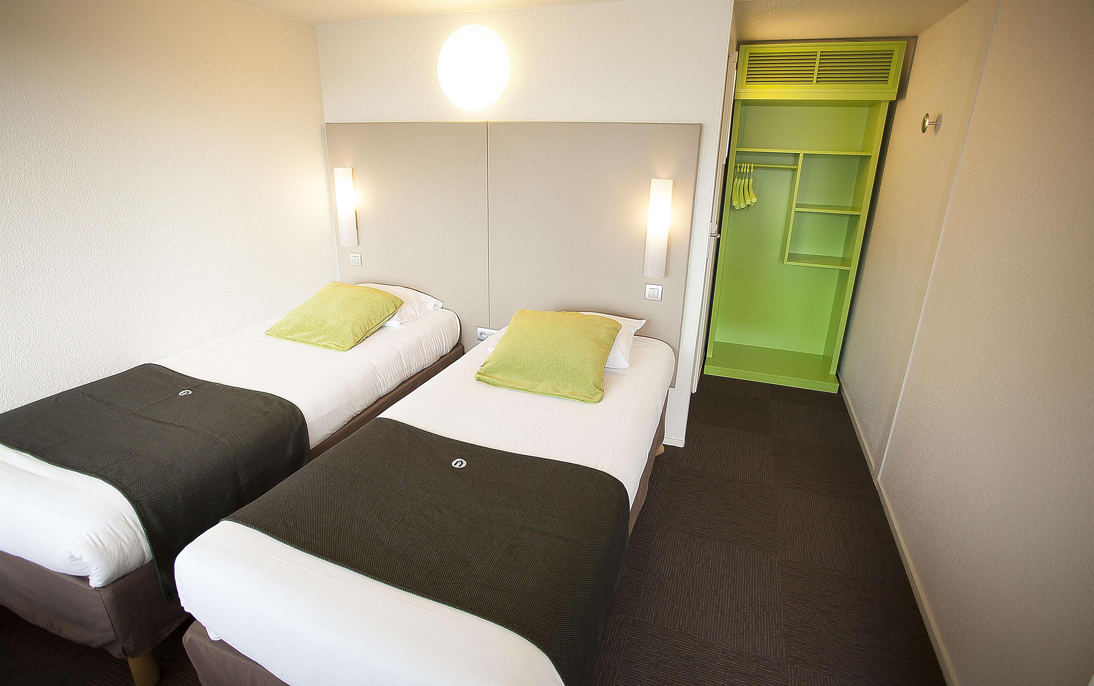 Campanile Melun Sud - Dammarie Les Lys Hotel Bagian luar foto
