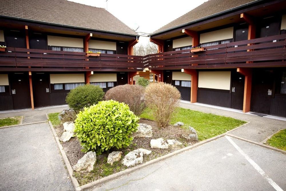 Campanile Melun Sud - Dammarie Les Lys Hotel Bagian luar foto